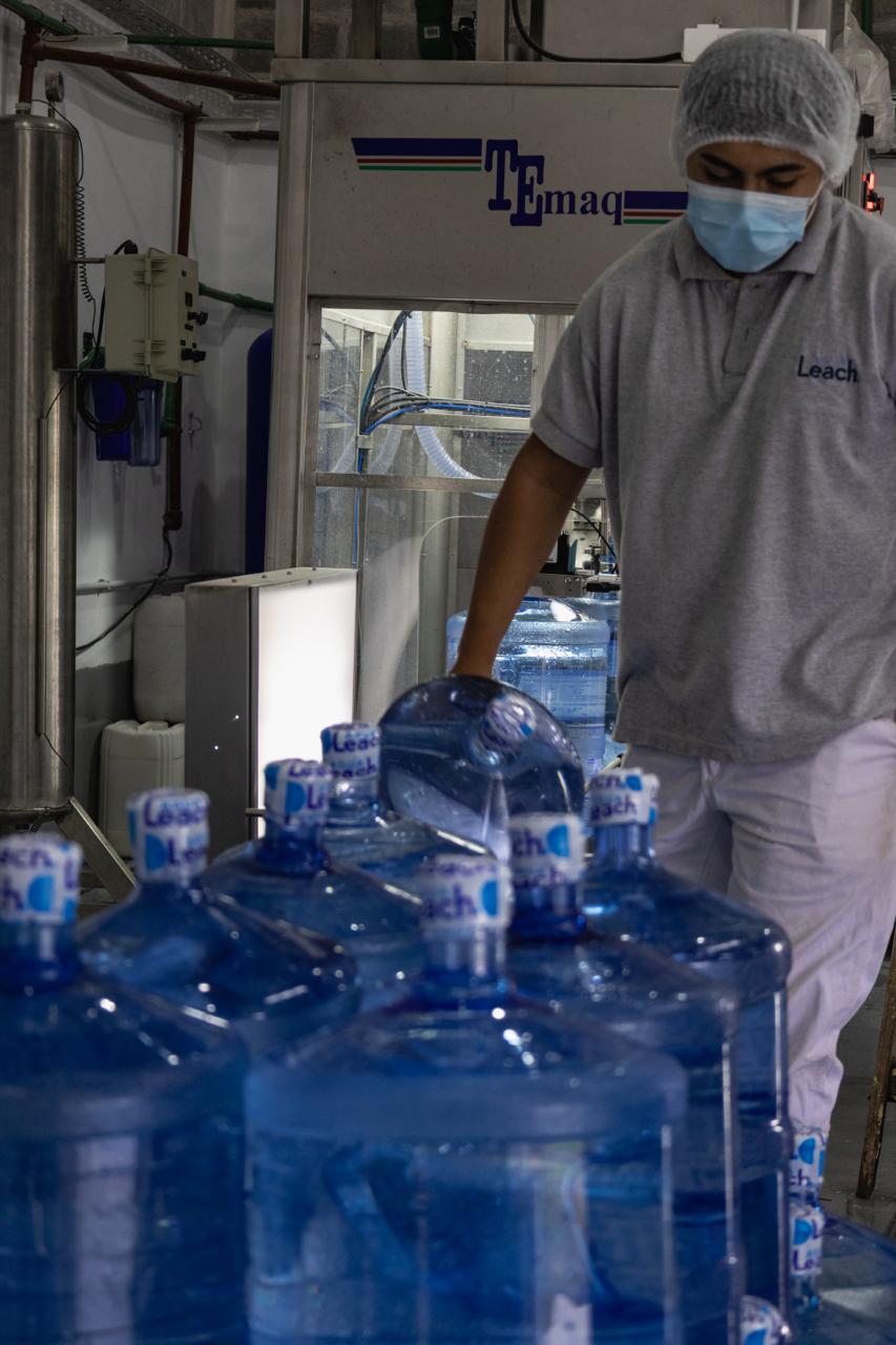 Agua Leach — planta de embotellado, foto 3